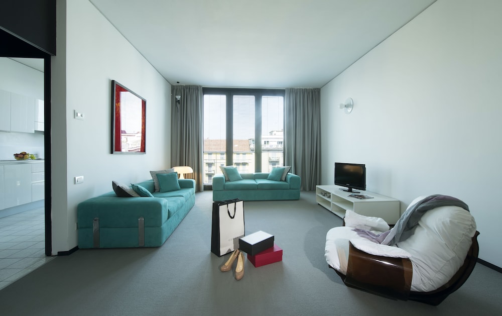 Duparc Contemporary Suites 46/73
