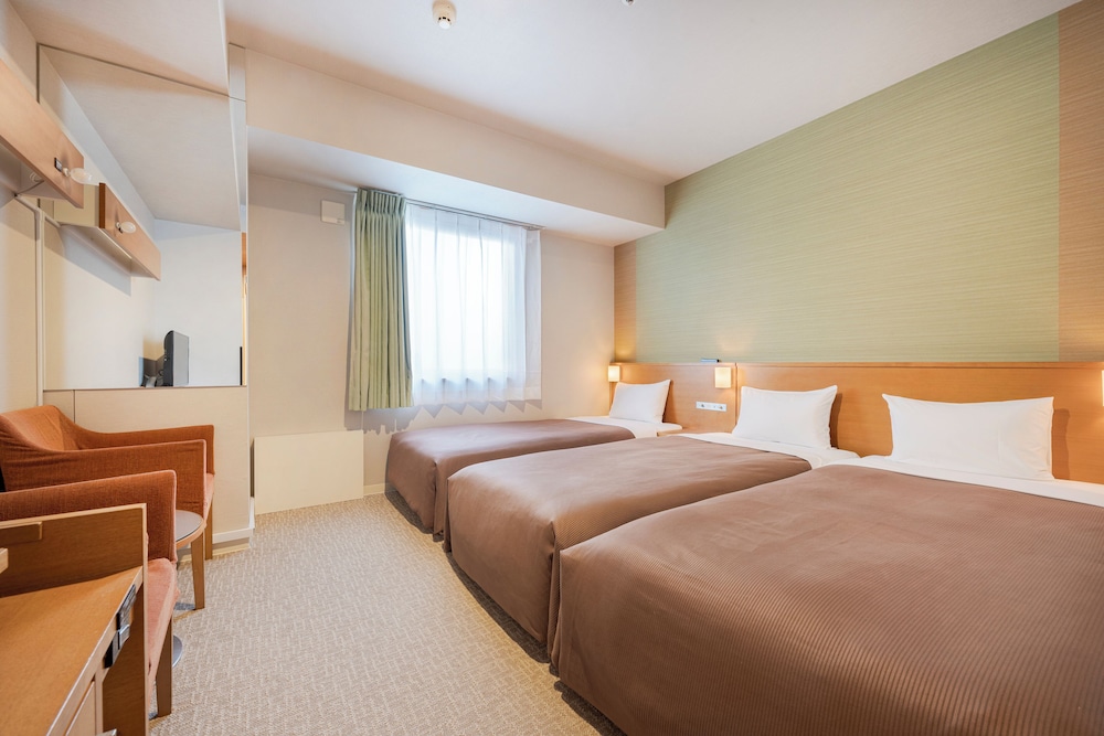 ROOM, TRIPLE, 3 BEDS