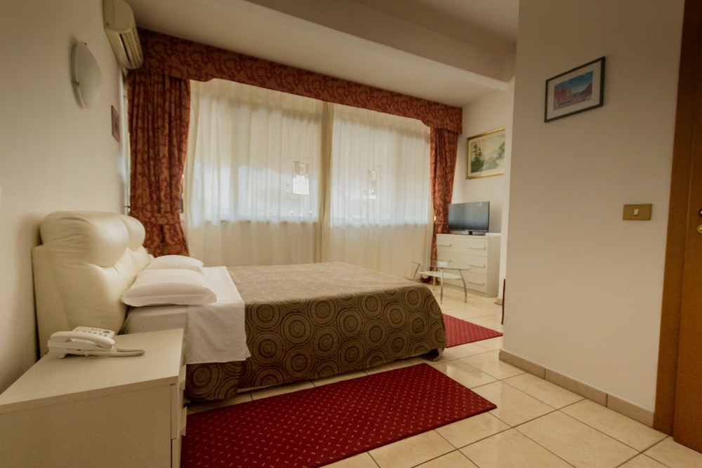 Hotel Giulietta E Romeo 49/50