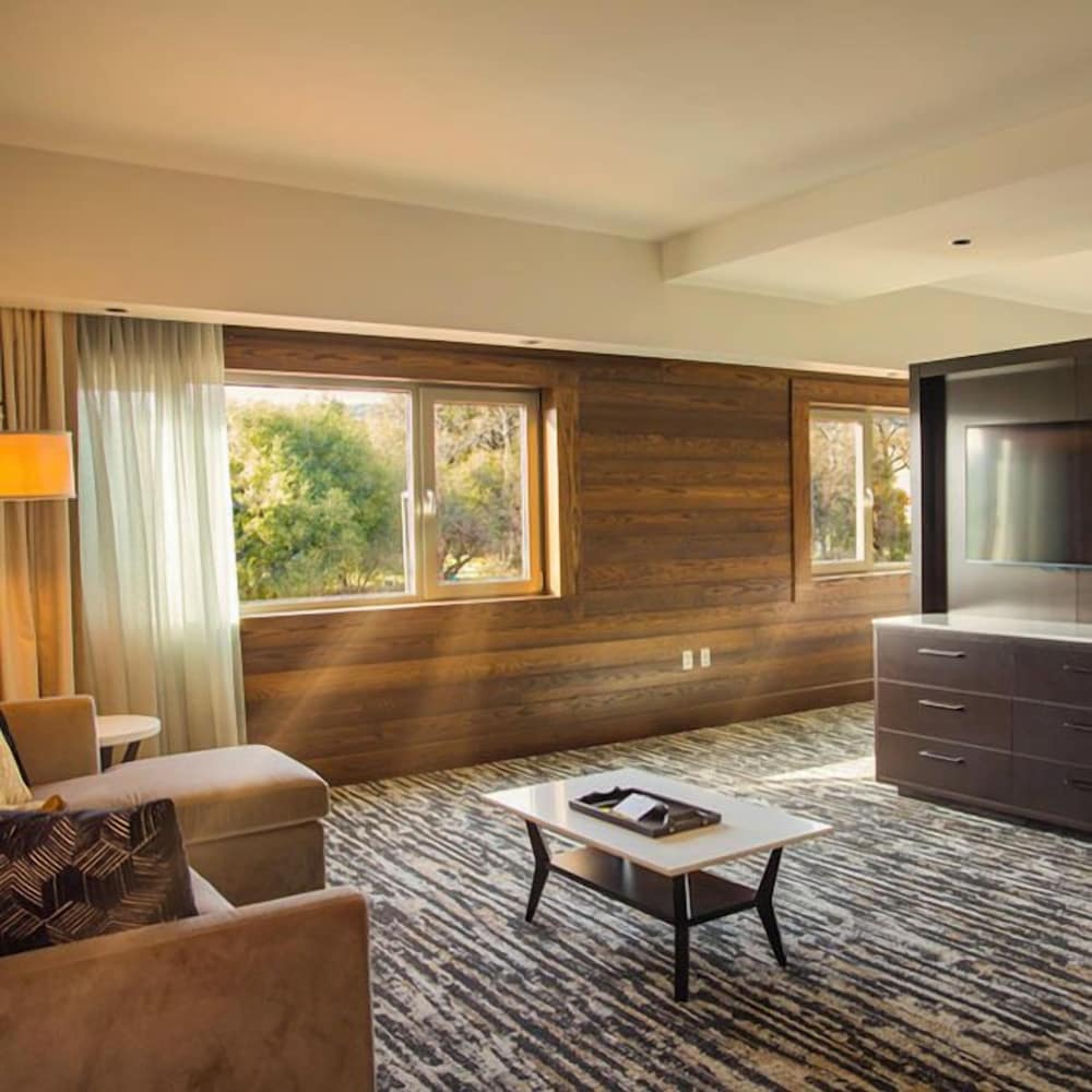 The Hotel at Black Oak Casino Resort 13/29