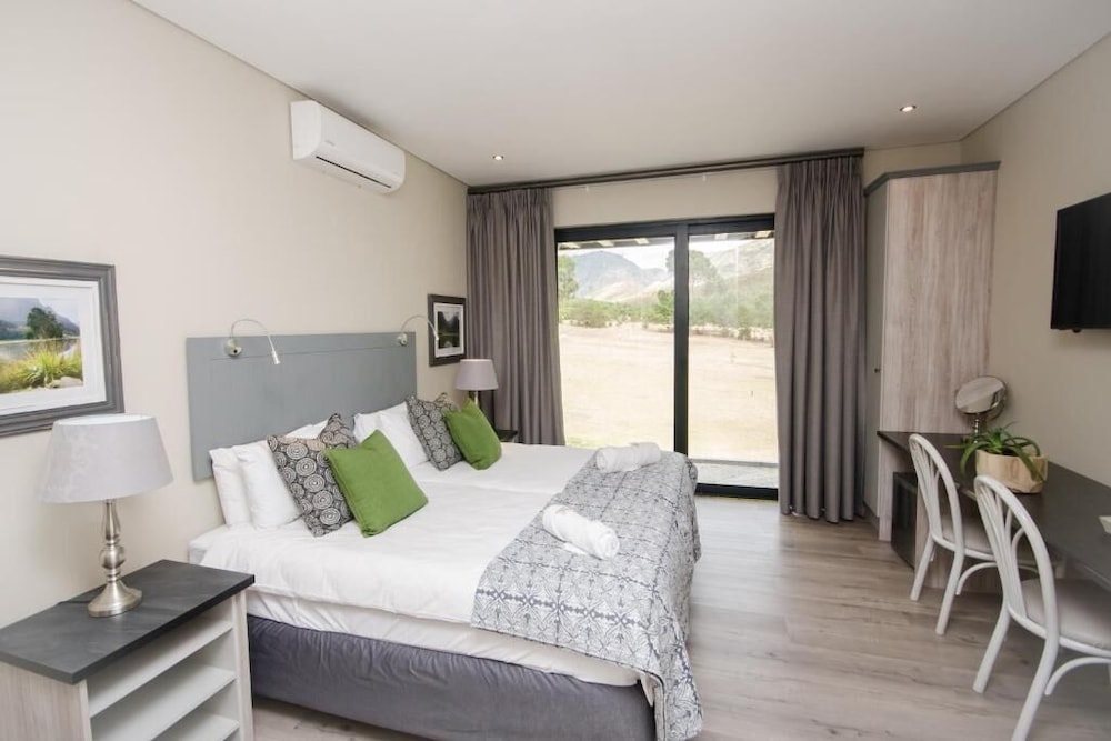 Du Kloof Lodge 6/22