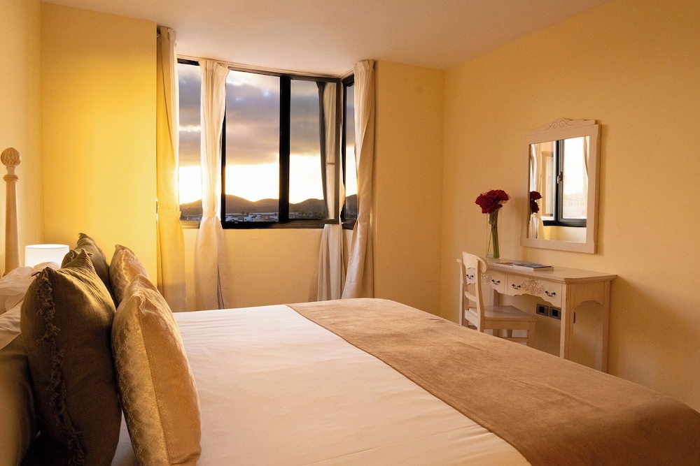 جناح جونيور بسريرين منفصلين مع أريكة، Grand Muthu Golf Plaza Hotel and Spa 2/7