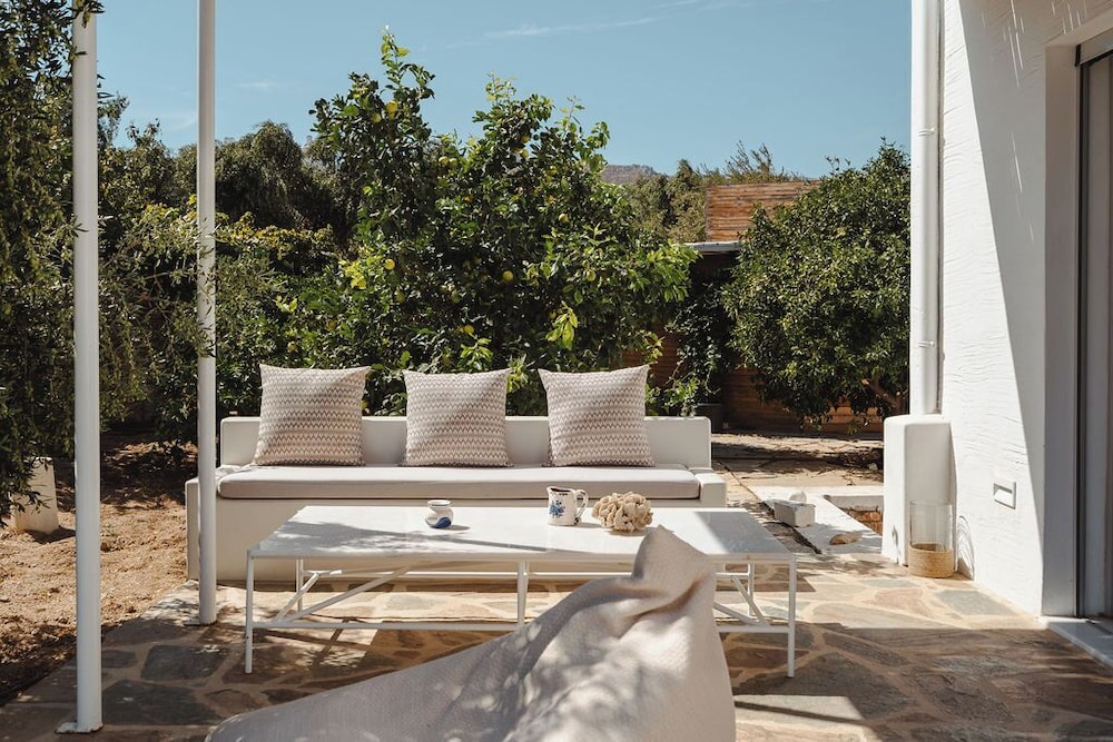 Ostria Inn 26/50