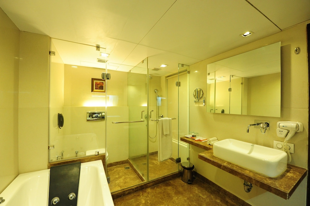 Hotel Suba Star 49/50