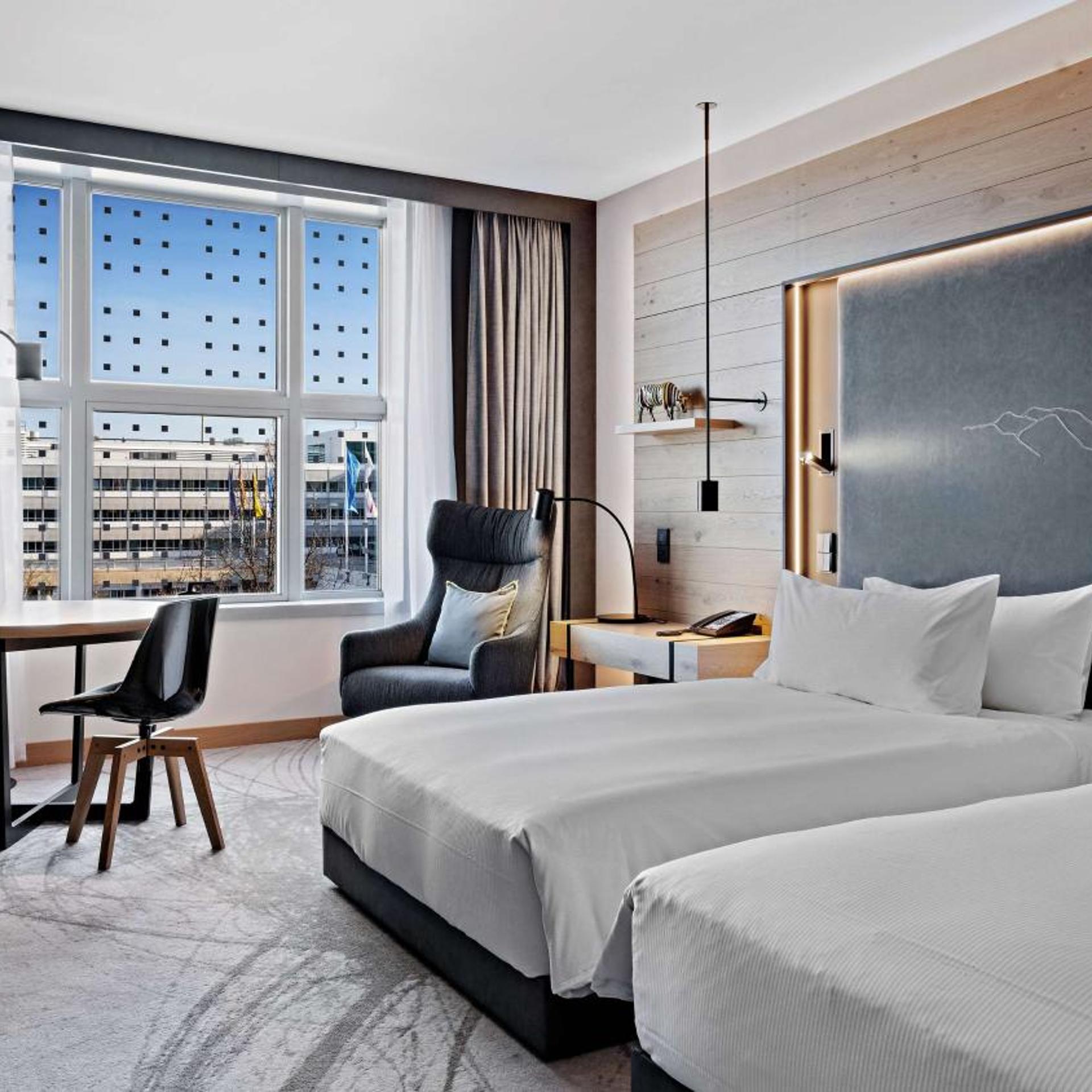 Plus, Single Bed