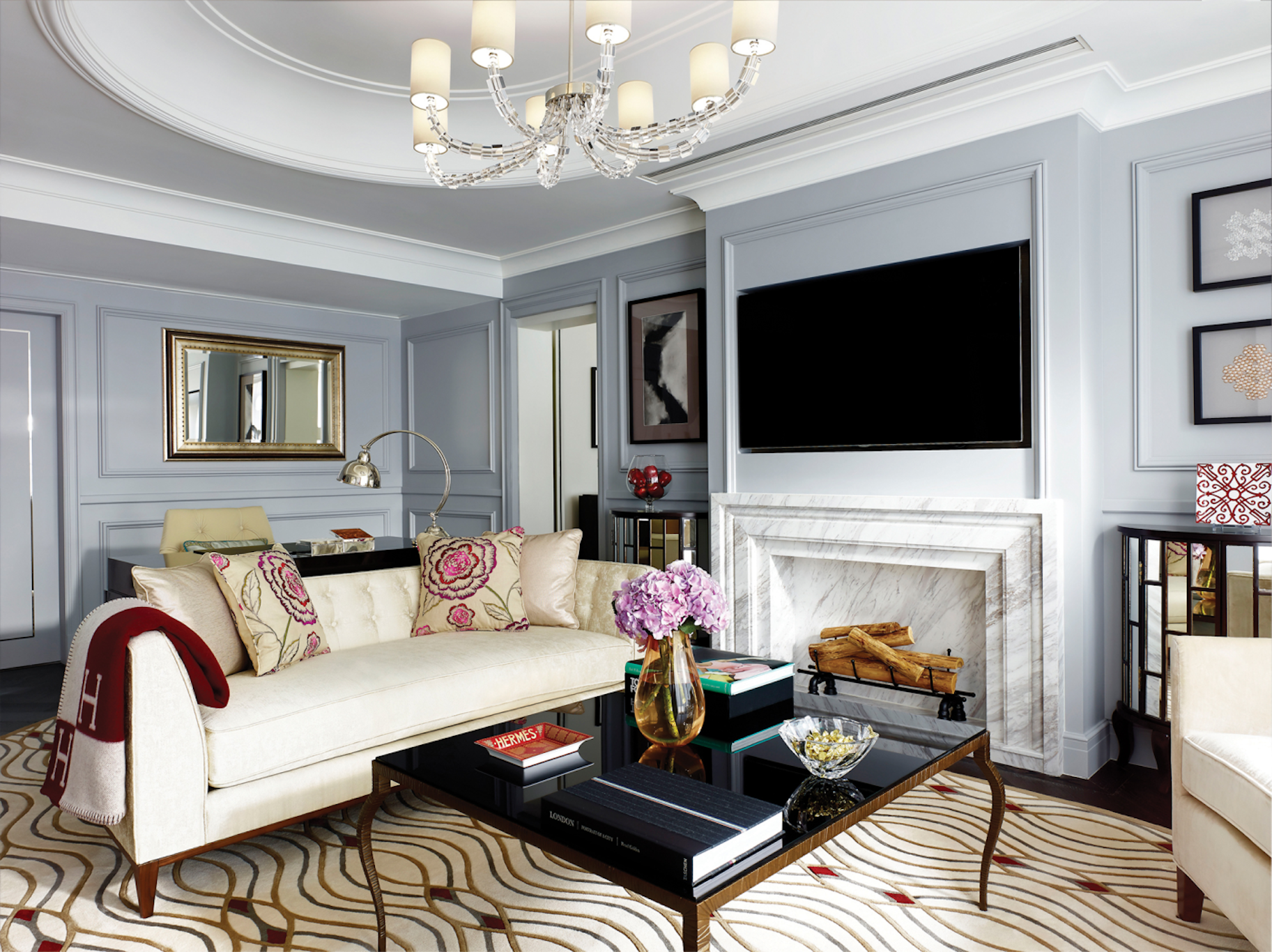 The Langham Hong Kong 34/75