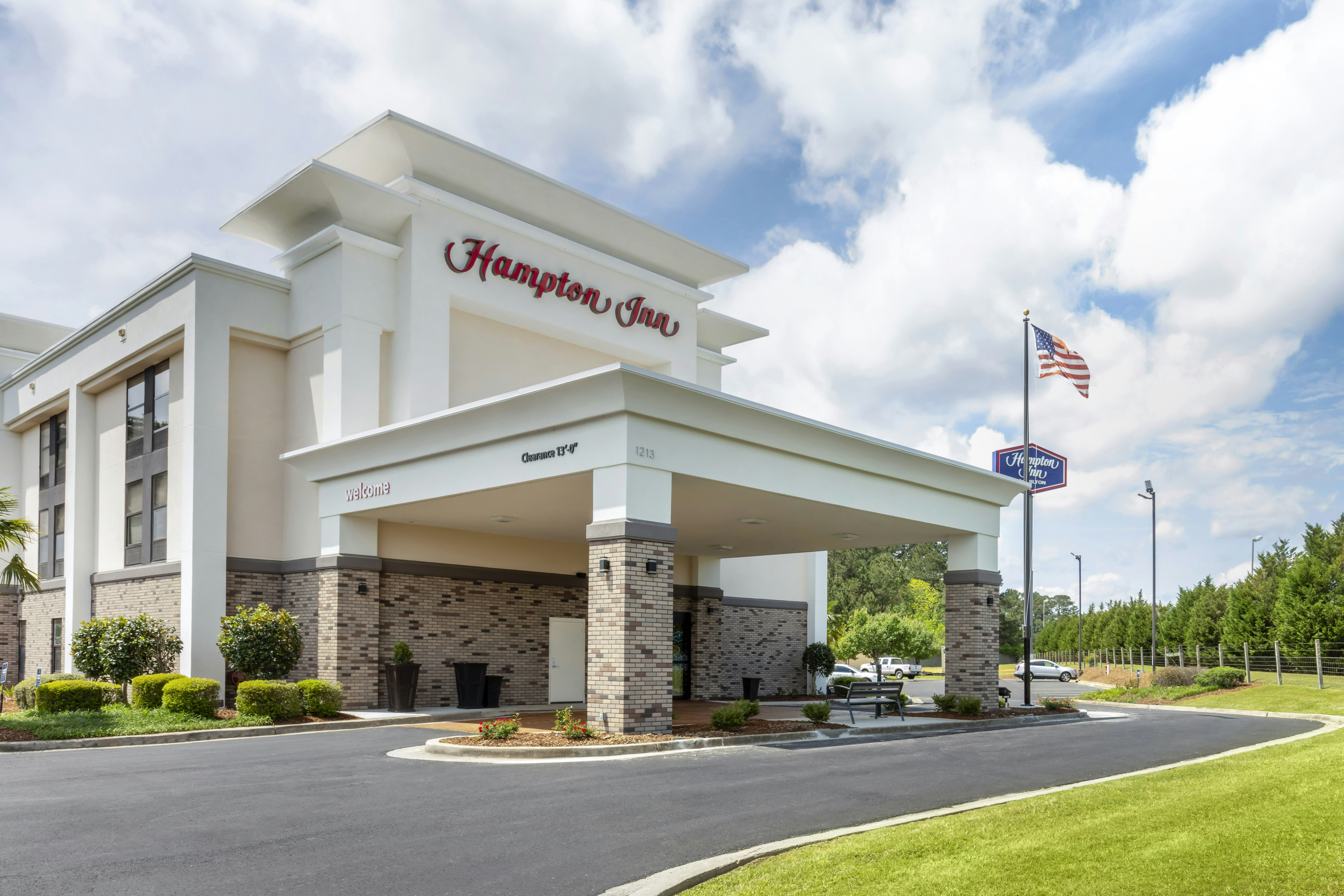 Hampton Inn Brookhaven 17/21