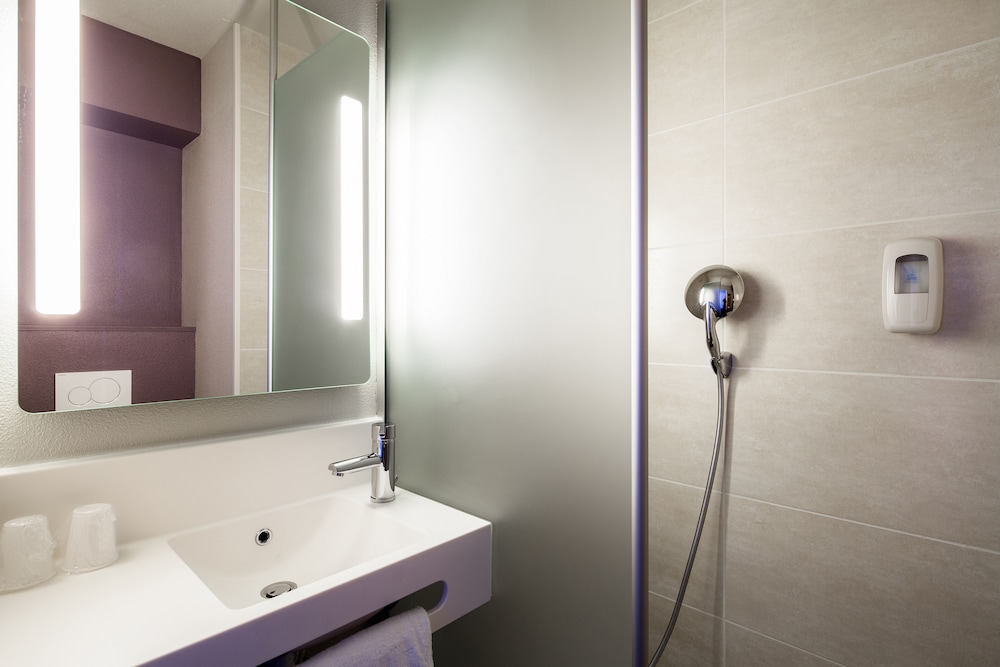 B&B HOTEL Nancy Frouard 7/30