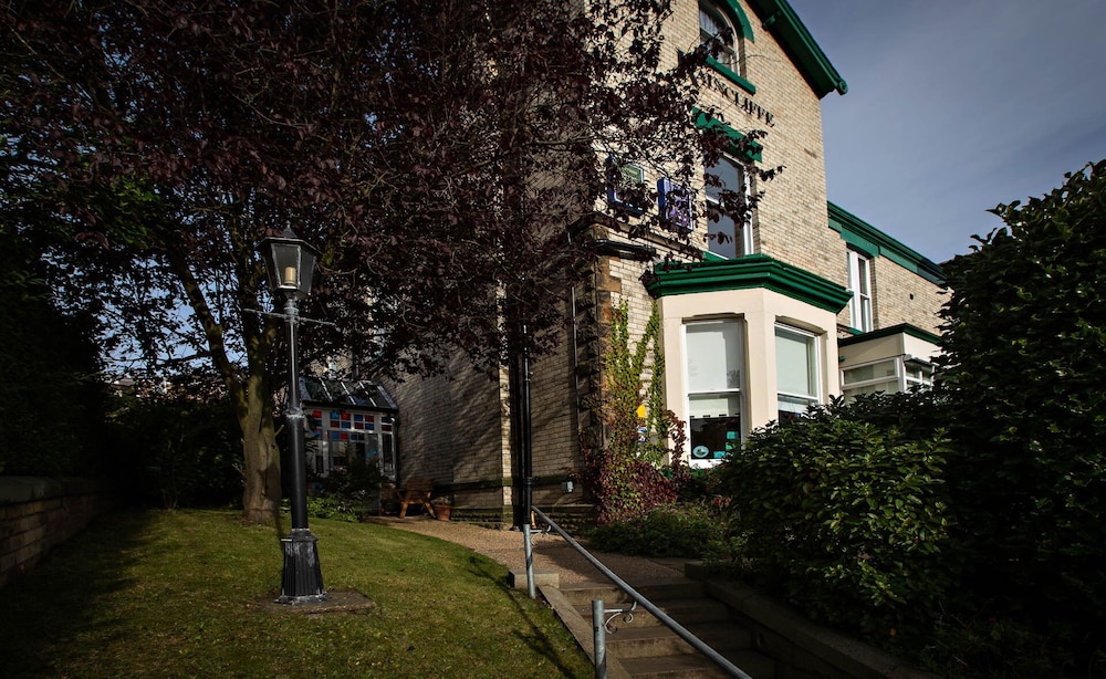 Raincliffe Hotel 37/50