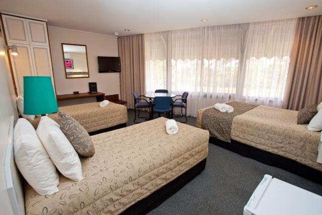 Connells Motel & Serviced Apartments 32/48