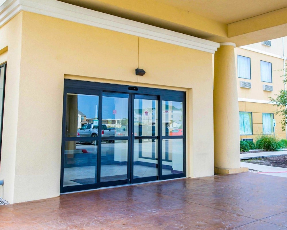 Sleep Inn & Suites New Braunfels TX 22/47