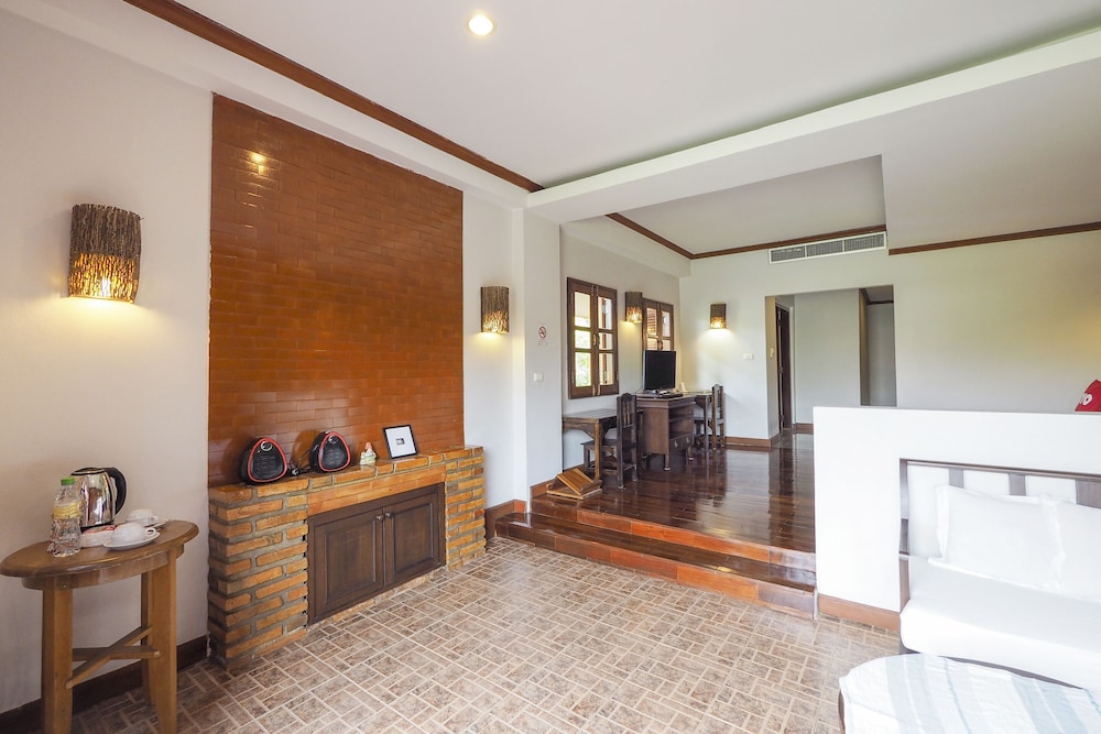 Saensukkho Hotel & Resort 27/65
