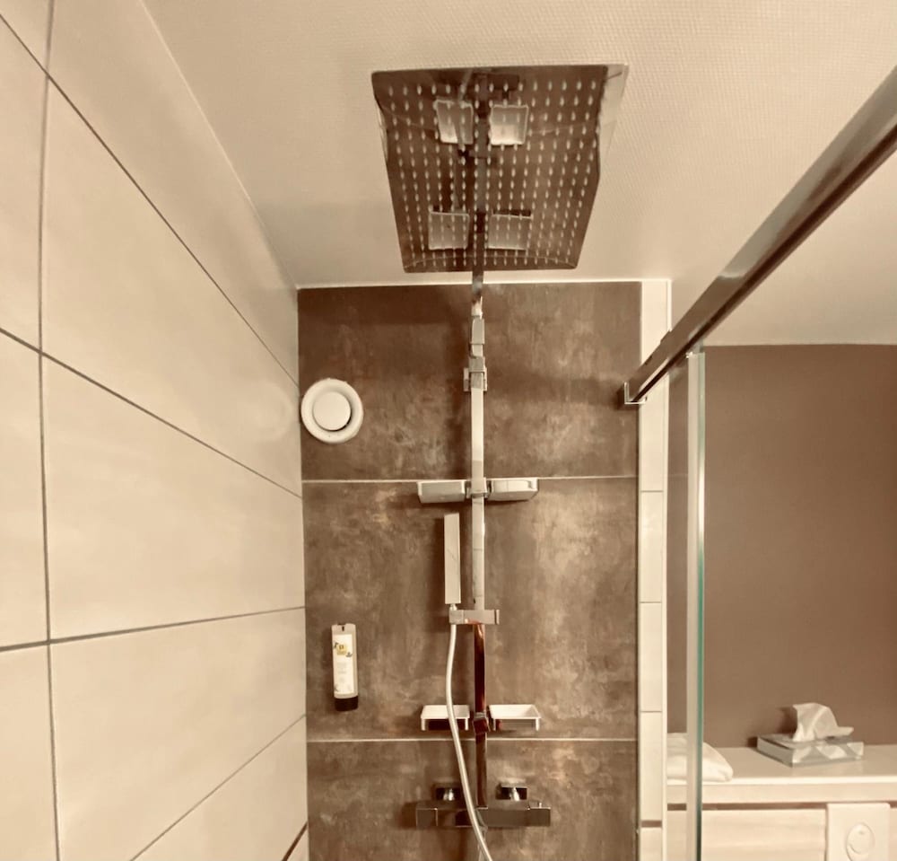 HOSTELLERIE LA CHAUMIERE 31/32