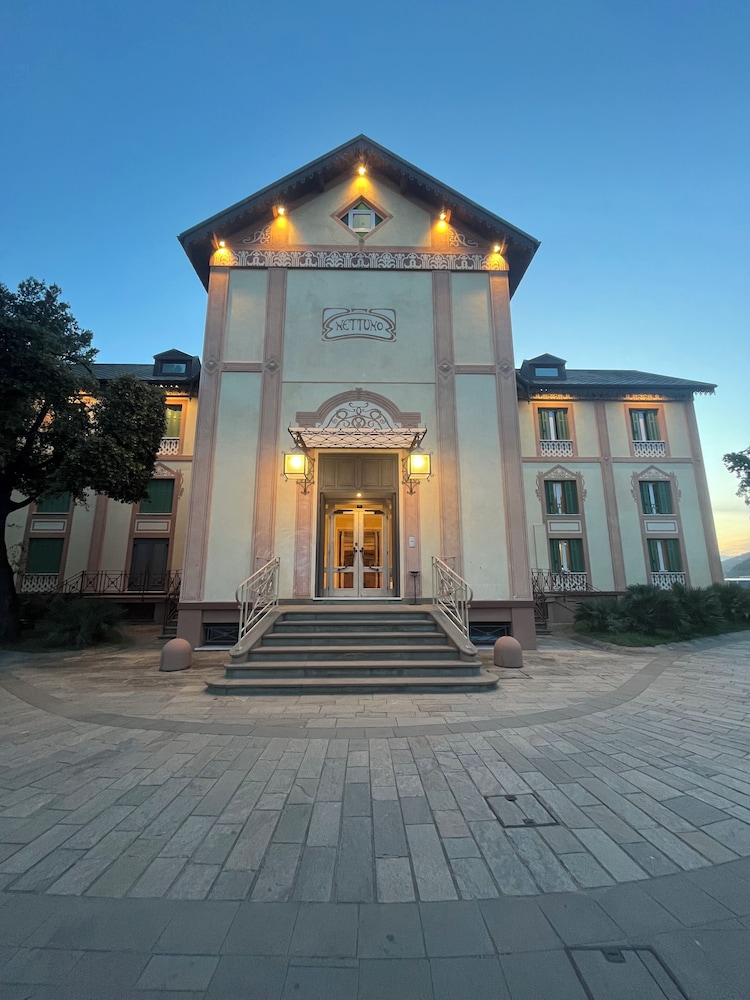 Suite Nettuno 7/60