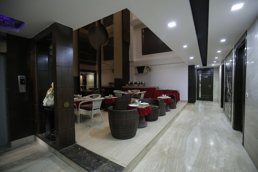 HOTEL DELHI PRIDE 31/42