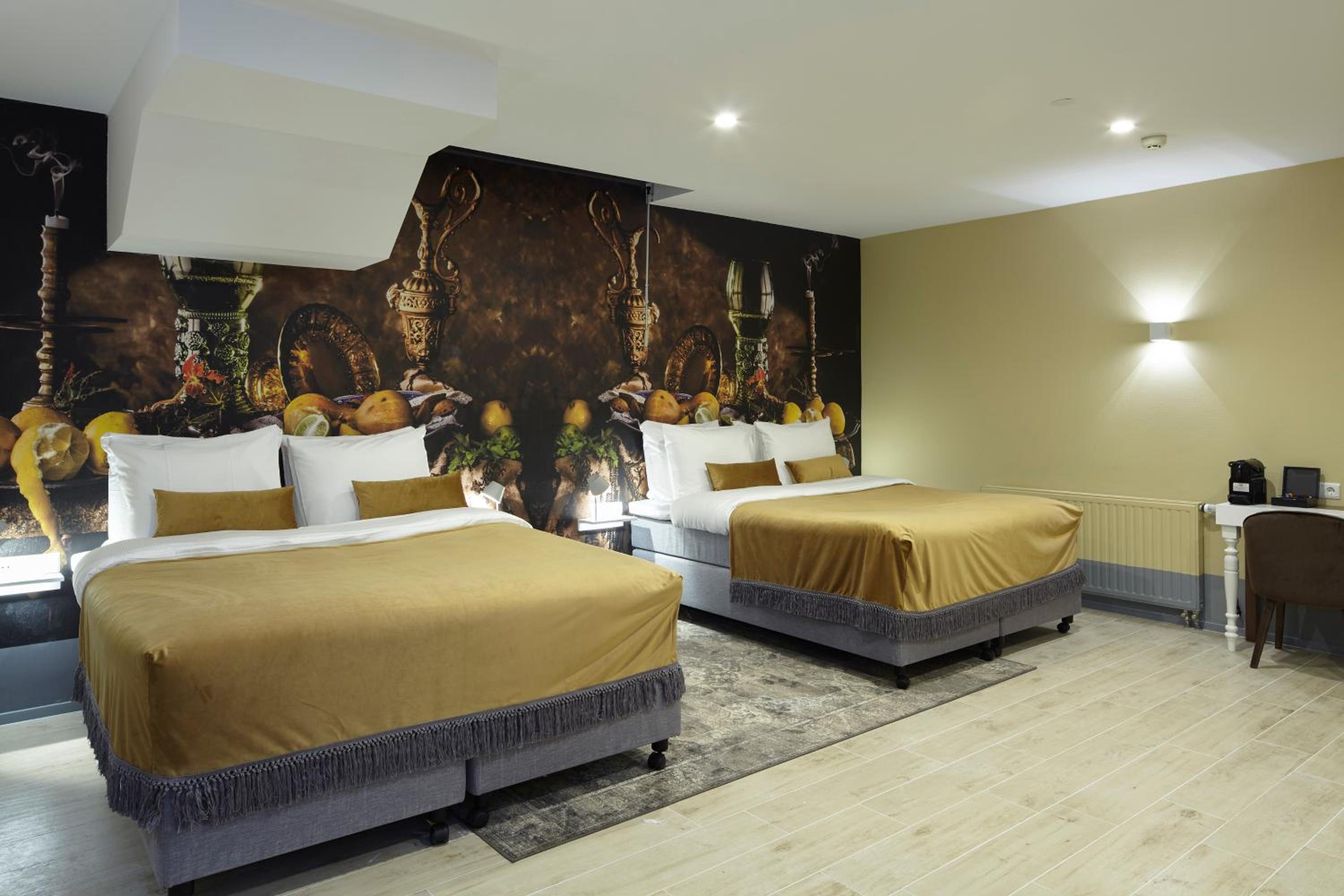 Comfort, Family, Basement, 2 Queen Beds