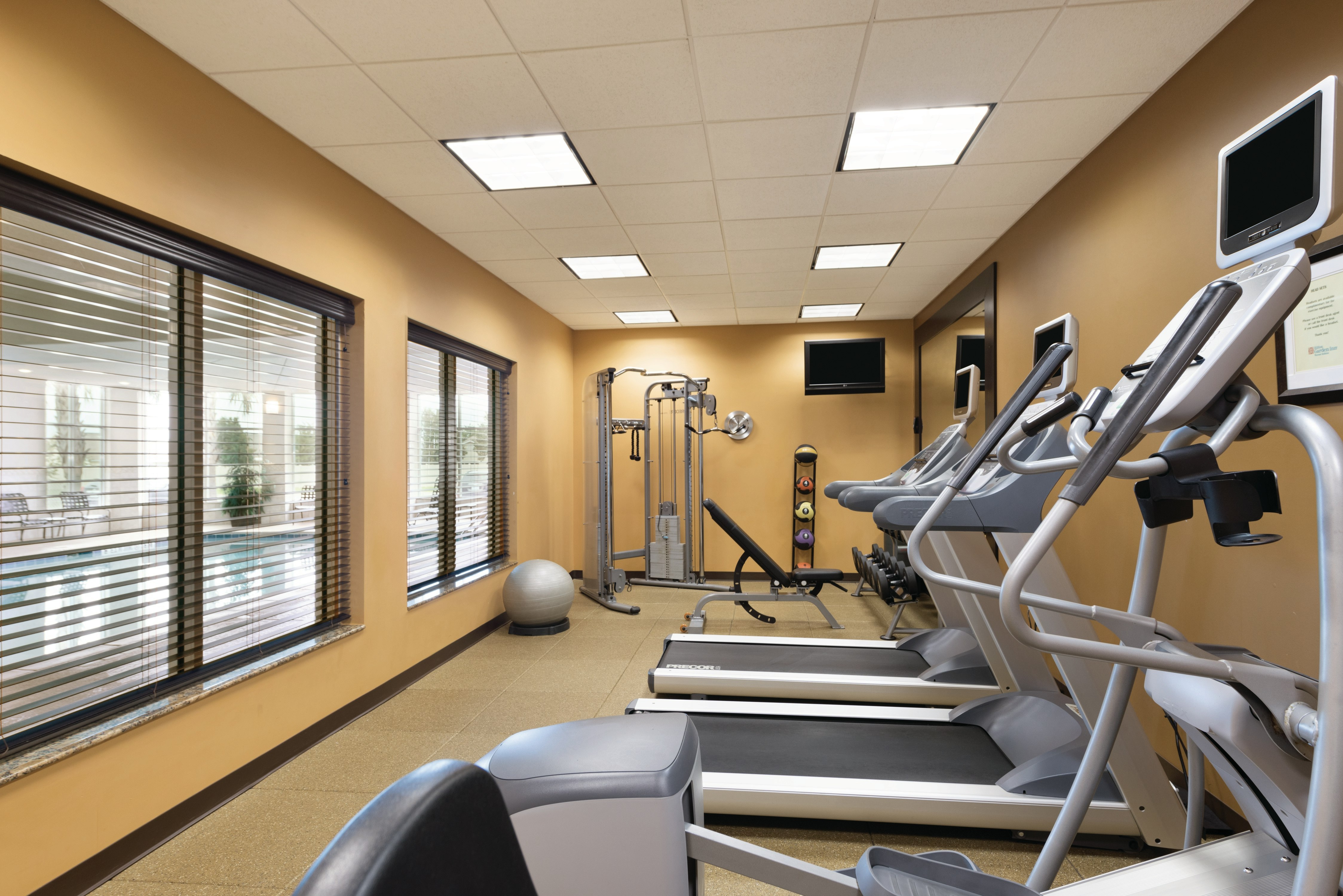 Hilton Garden Inn Warner Robins 11/34