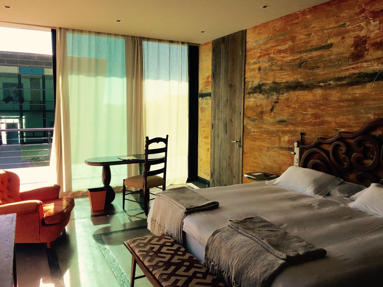 2 Bedrooms, House