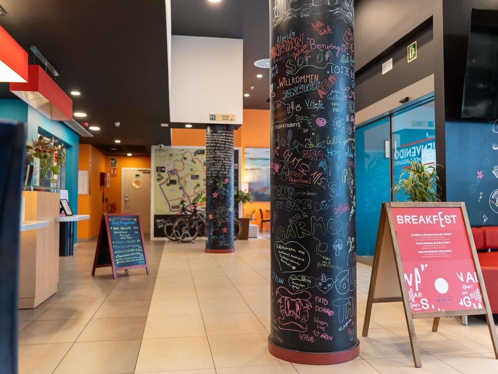 Ibis Barcelona Mollet 10/76