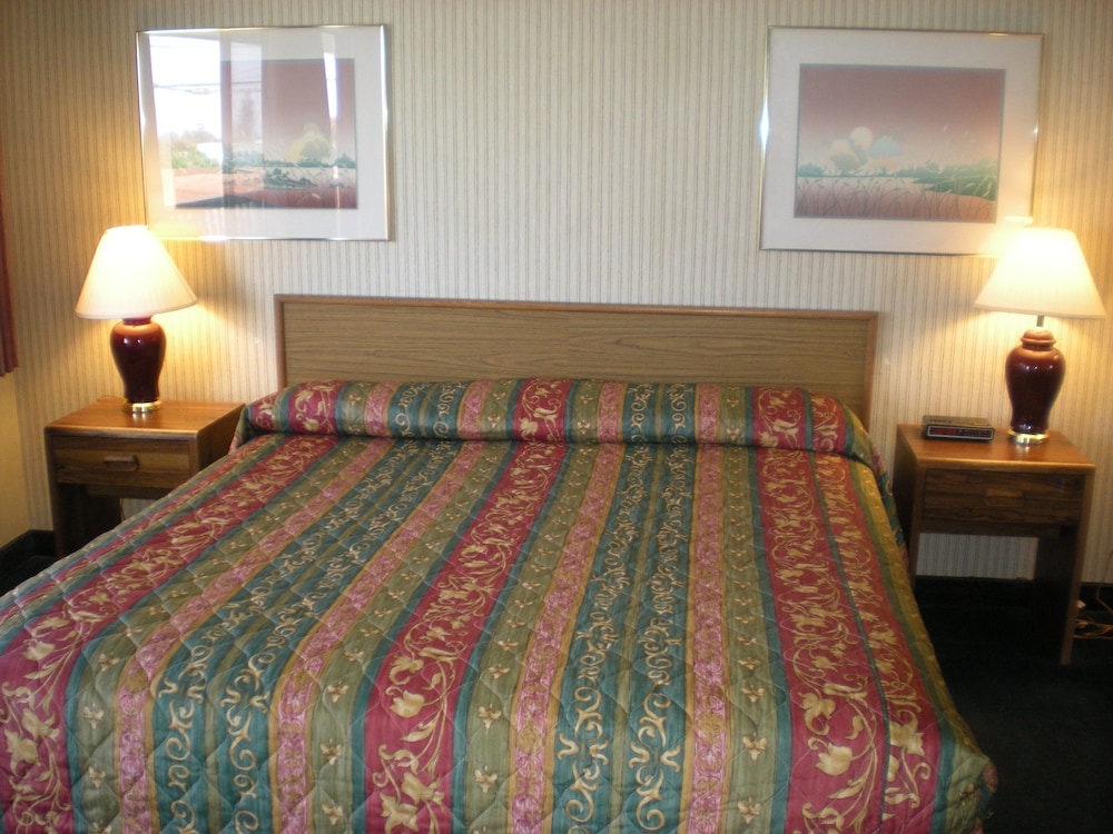Coastal Breeze Inn Morro Bay Ca 17/47
