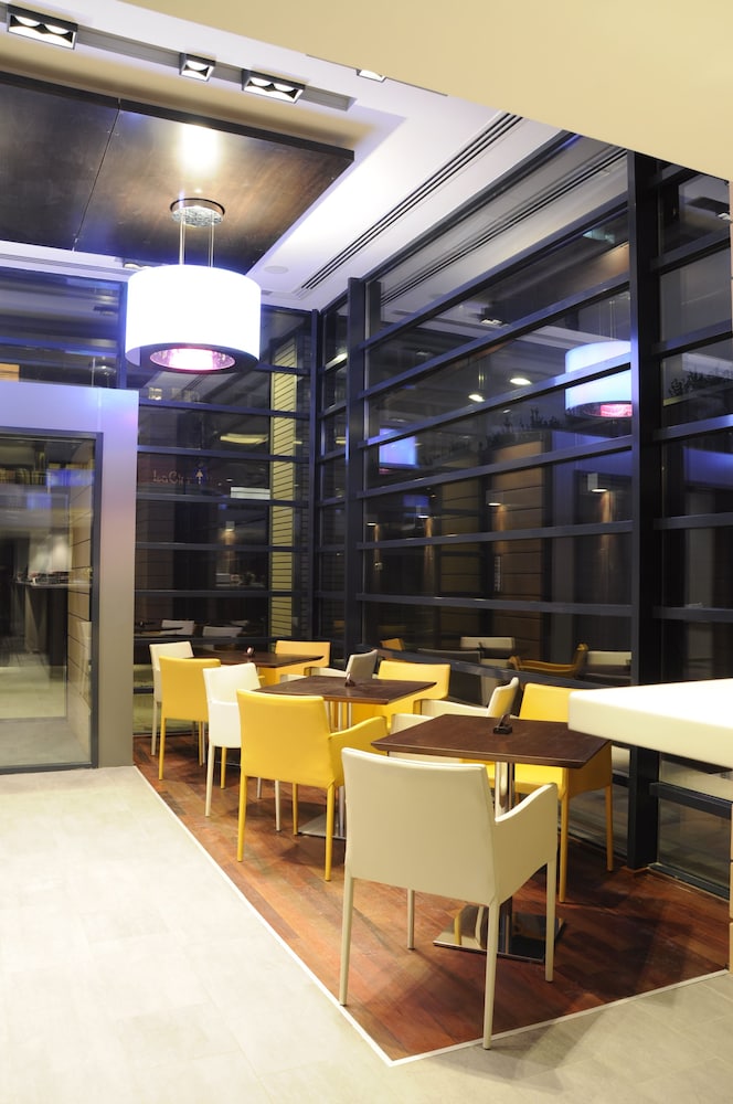 Berthelot Hotel 32/48