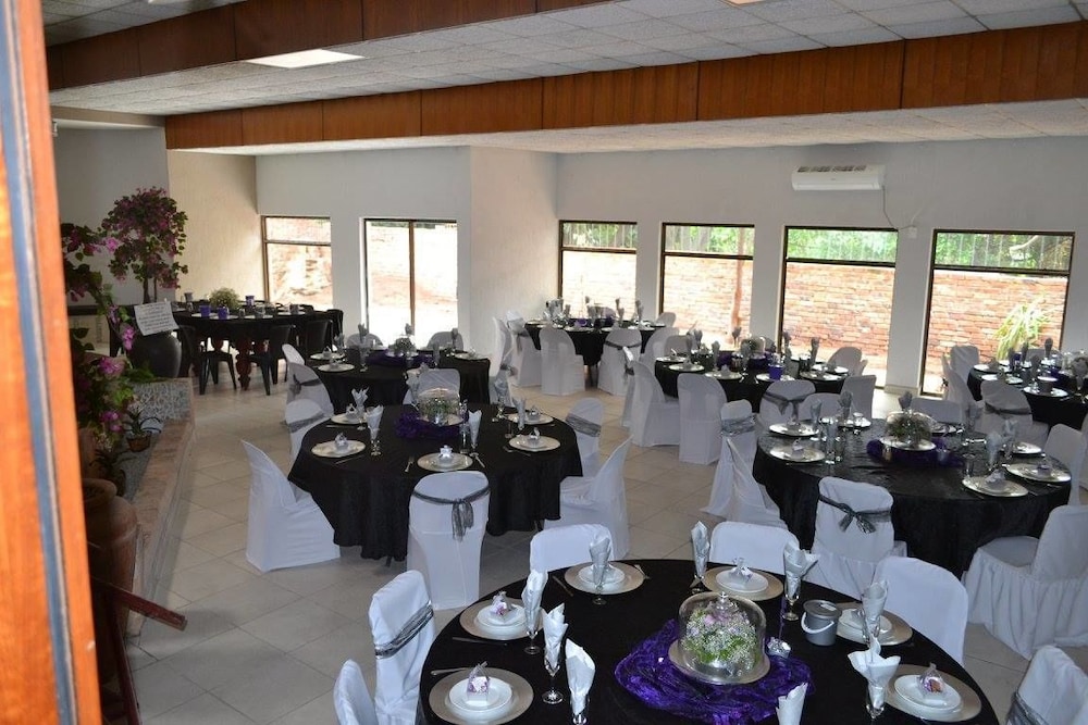 Pretoria North Lodge 33/43