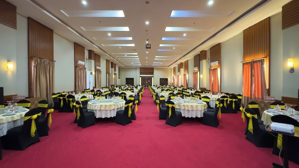 Hotel Dafam Pekalongan 60/66