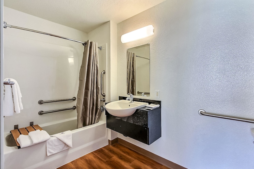 Motel6 Fremont, CA – North 57/58