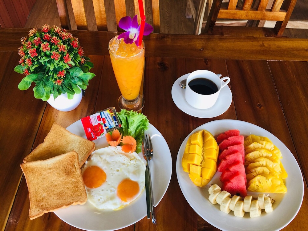 Hatzanda Lanta Resort 46/64