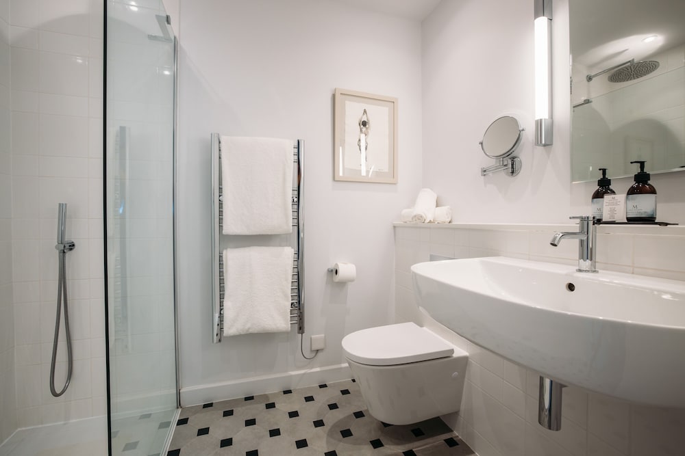 Meudon Hotel 48/50