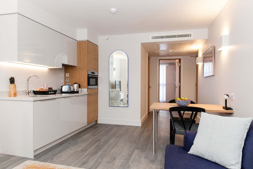Rockwell East Aparthotel 4/49