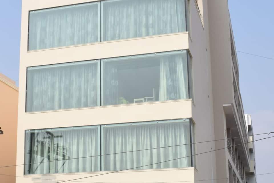 Hotel Golden Tree 3/23