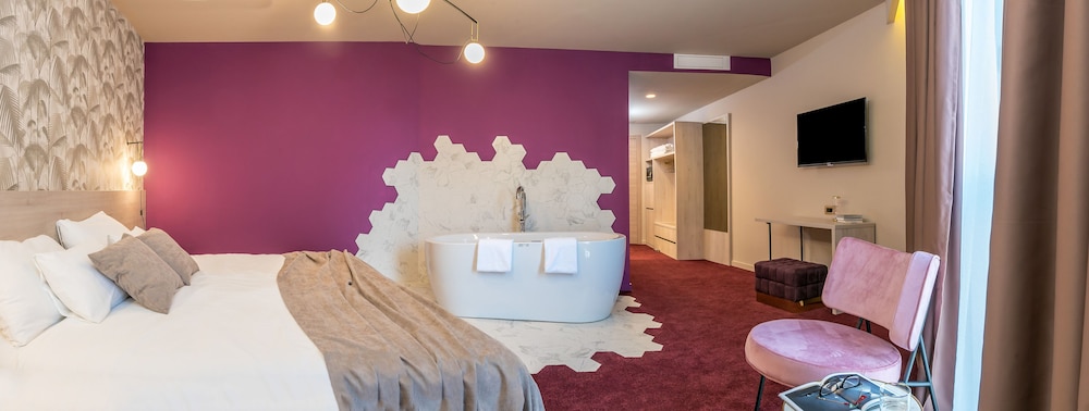 Priska Med Luxury Rooms 43/77