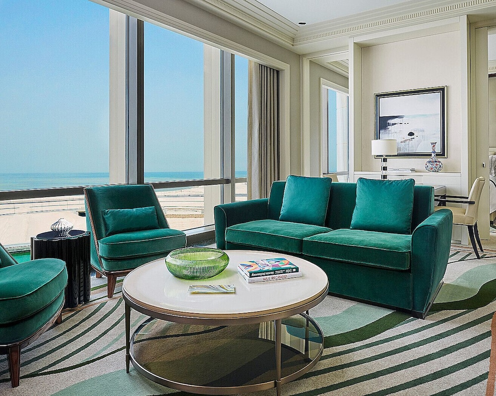 Four Seasons Hotel Bahrain Bay 24/53