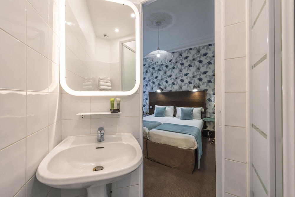 Lennon Hotel Paris Gare Du Nord 25/27