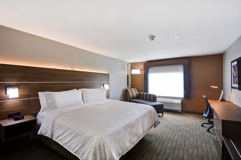 Holiday Inn Express & Suites Houston NASA - Boardwalk Area 19/57