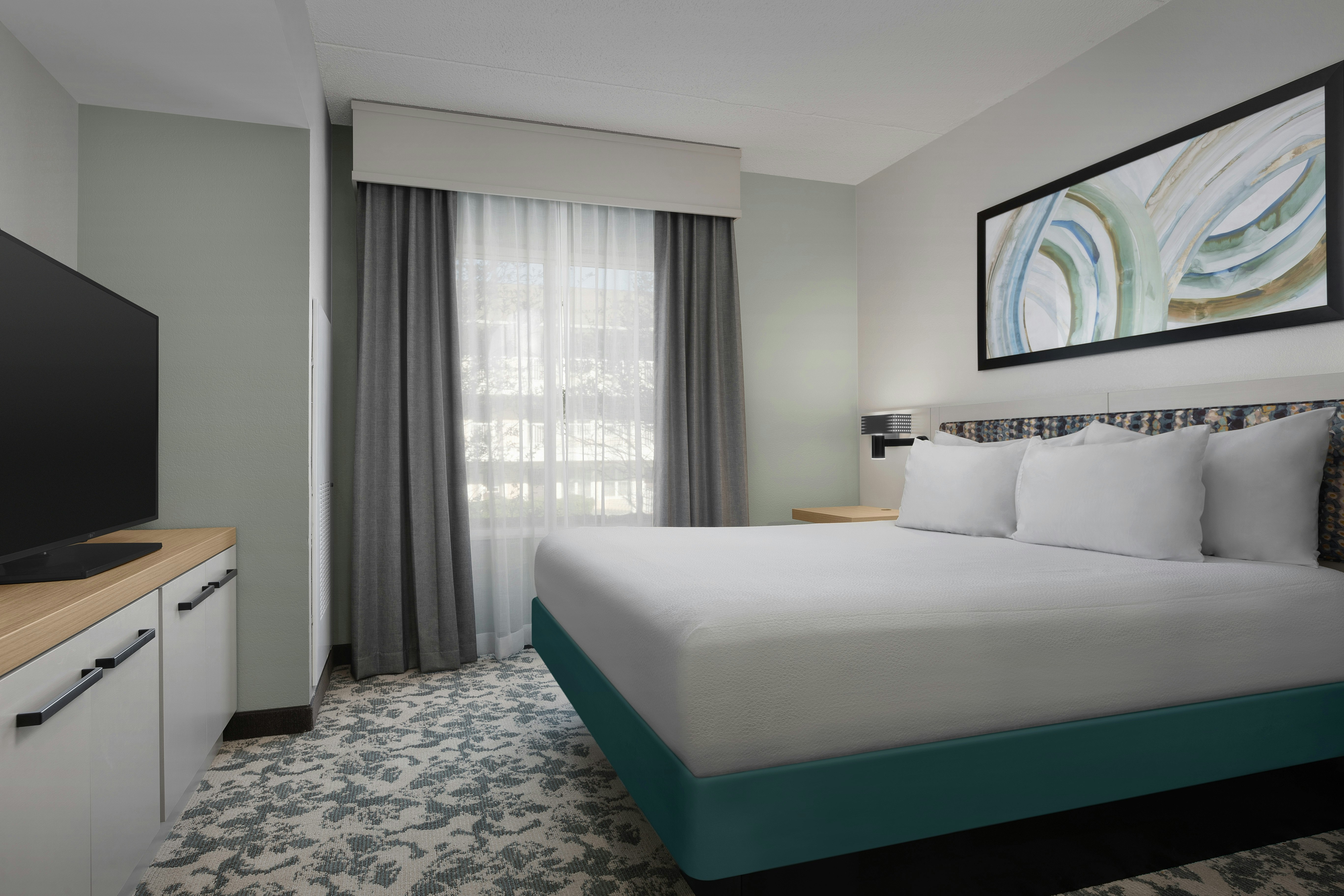 JUNIOR SUITE, KING BED