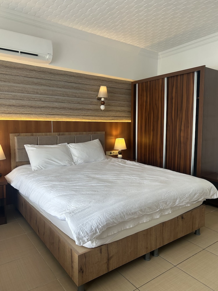 Room, Double Bed, Low Floor