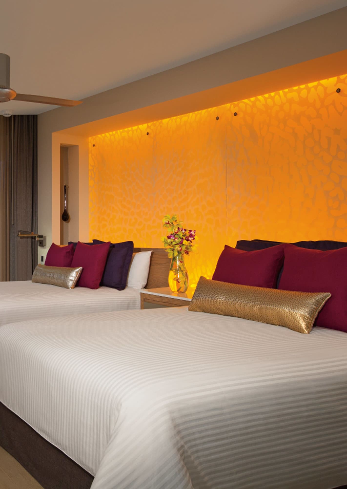 Xhale Club, Swim Out, Junior Suite, Double Bed, Tropical View