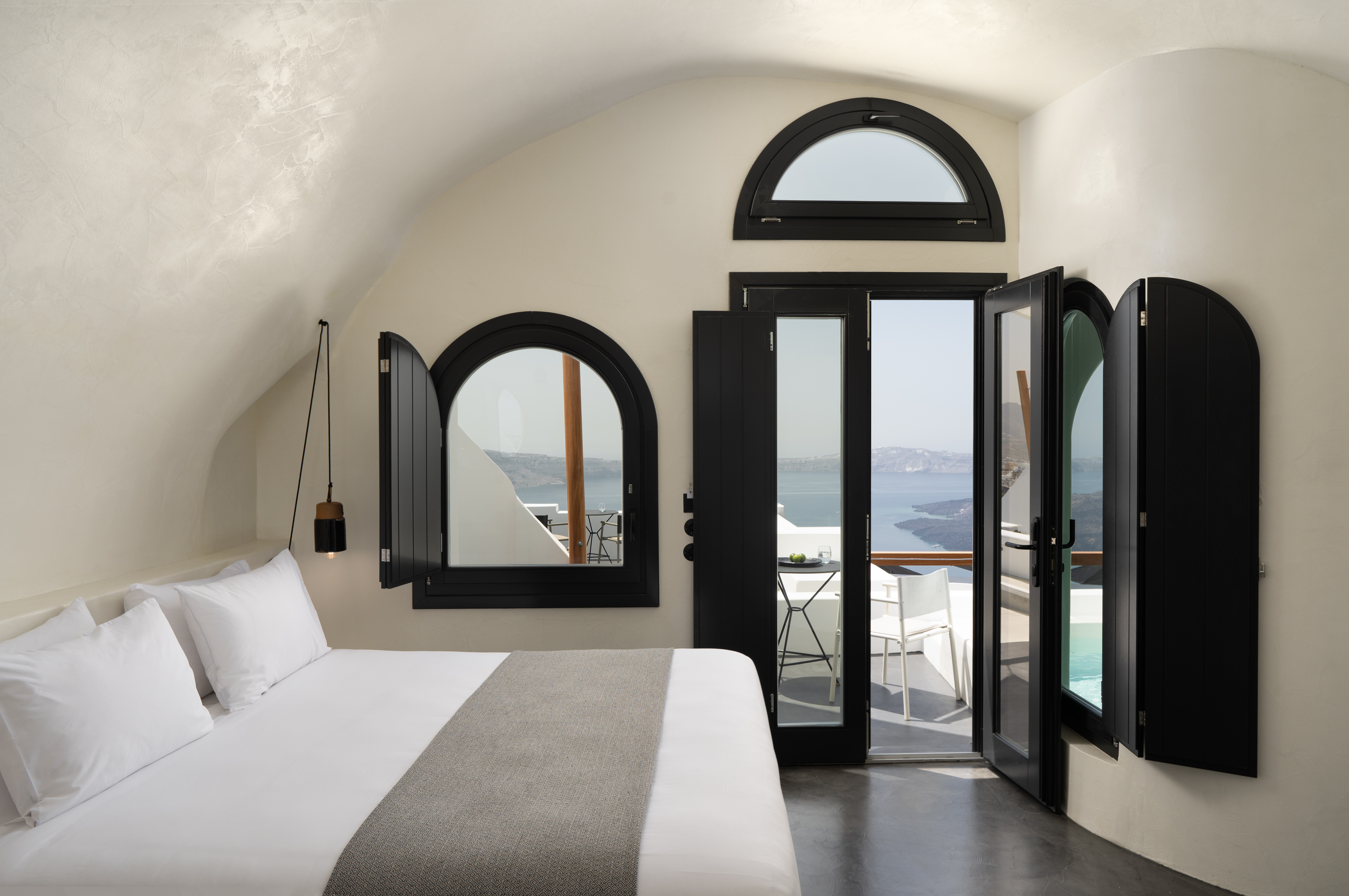 Cave, Caldera View, Outdoor Jetted Tub