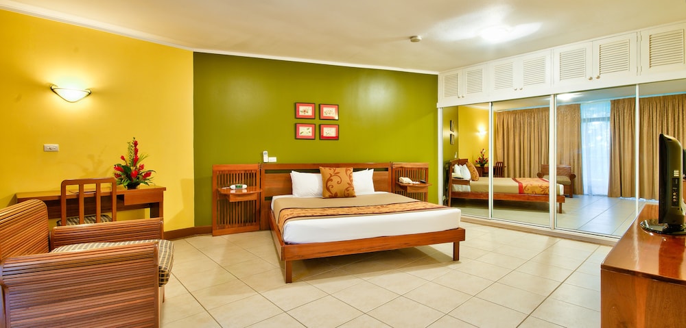 Tanoa International Hotel 25/36