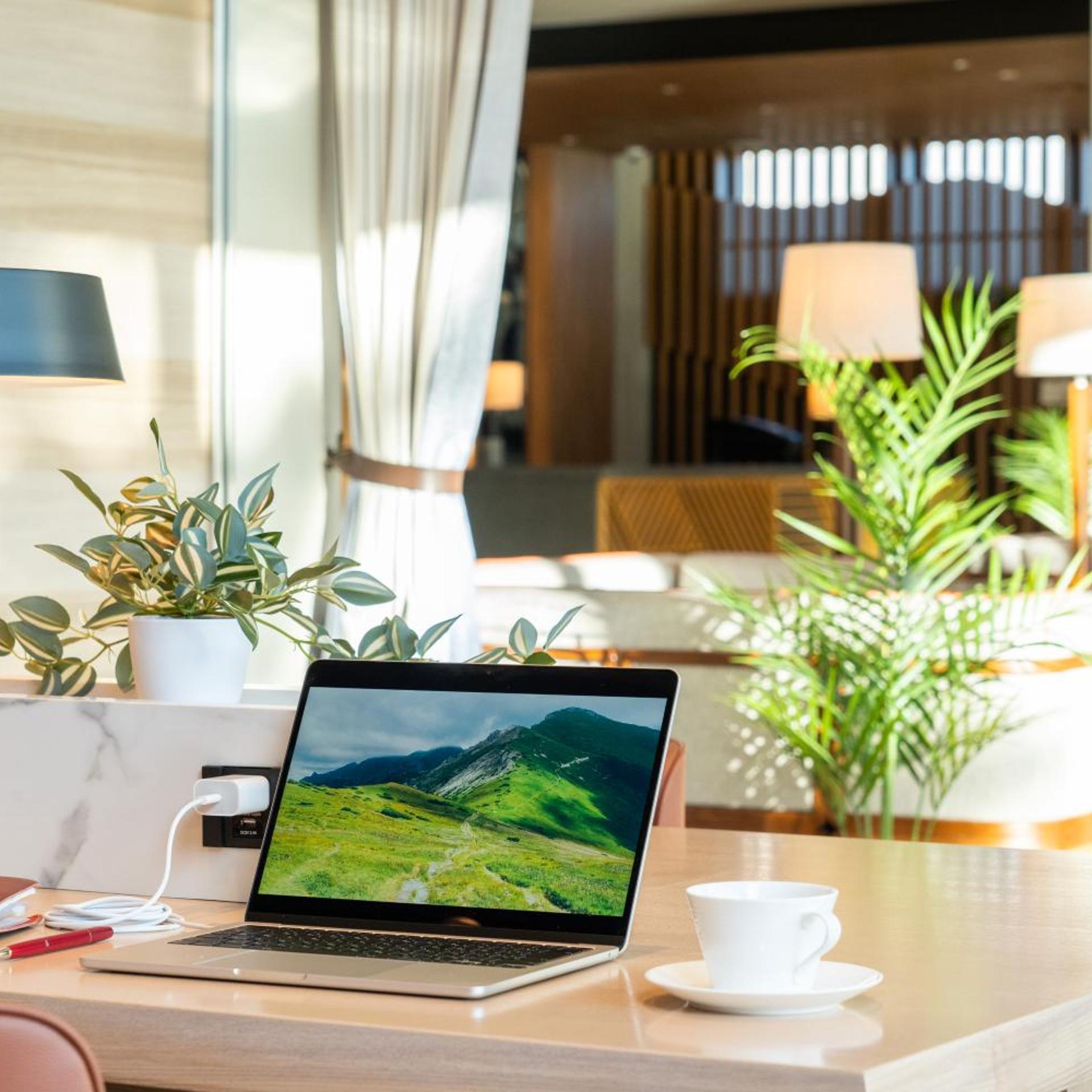 AQA Hotel Premium 28/38