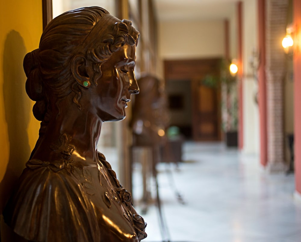 Alcazar de La Reina 33/66