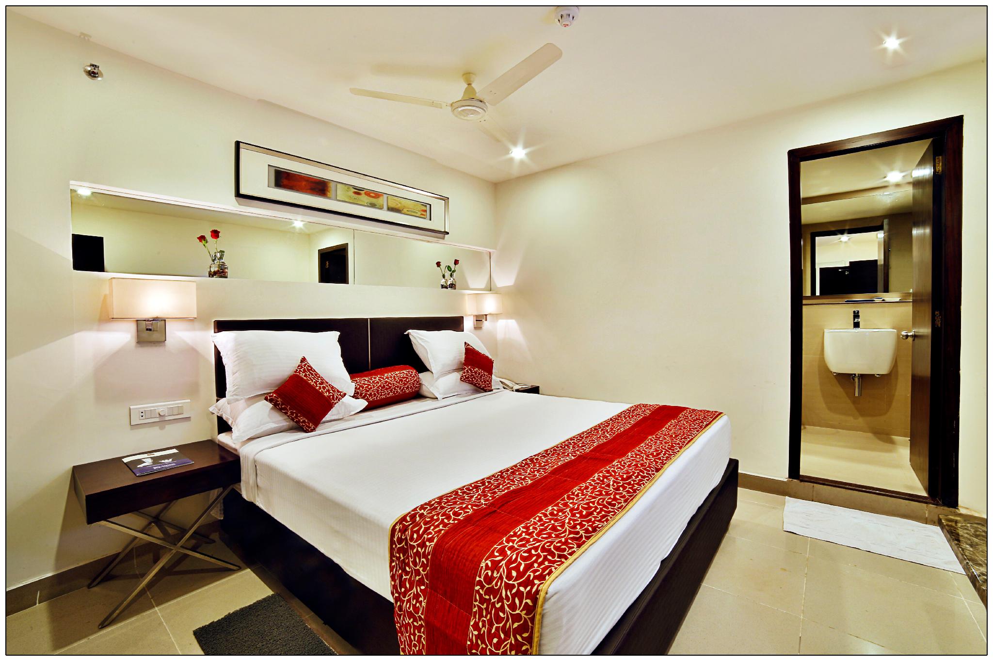 Basic, Suite, King Bed