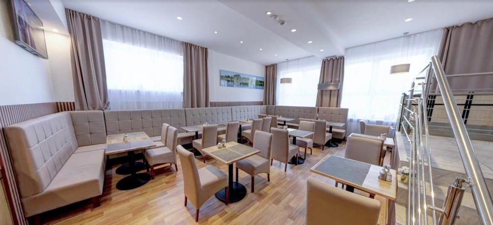 Hotel Denbu 58/67