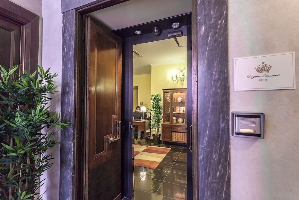 Hotel Regina Giovanna 27/49