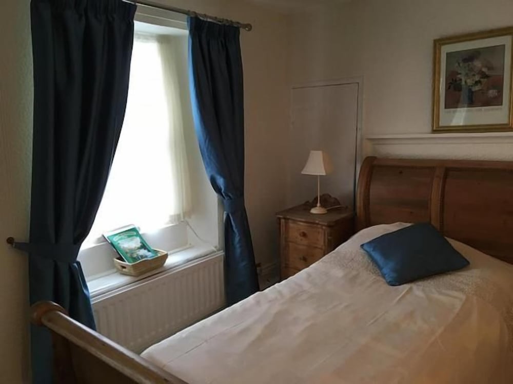 The Old Well Inn 15/40