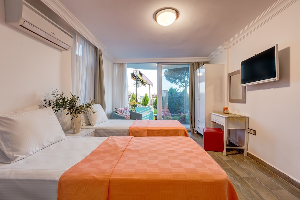 Nefes Hotel 14/34