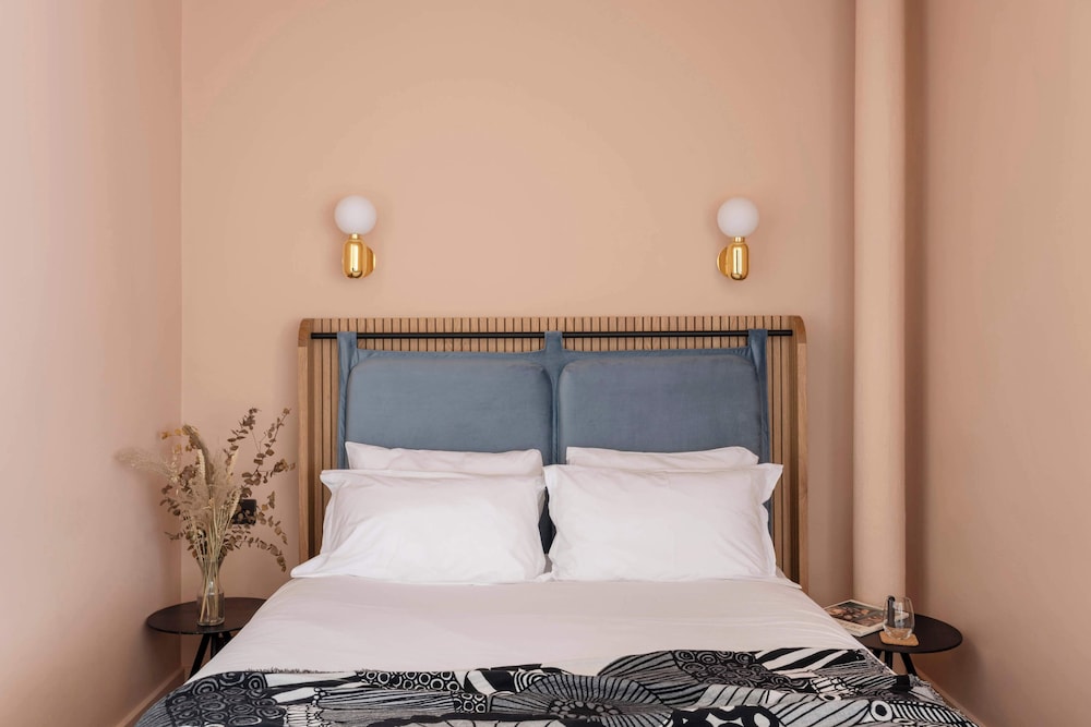 Suite, Queen Bed