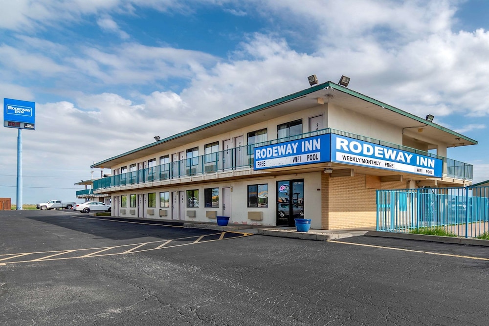 Rodeway Inn Hays KS 22/27